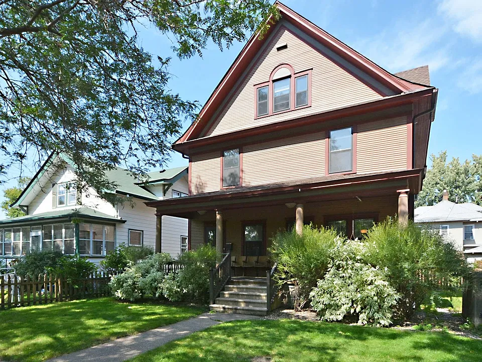 1621 Laurel Ave
