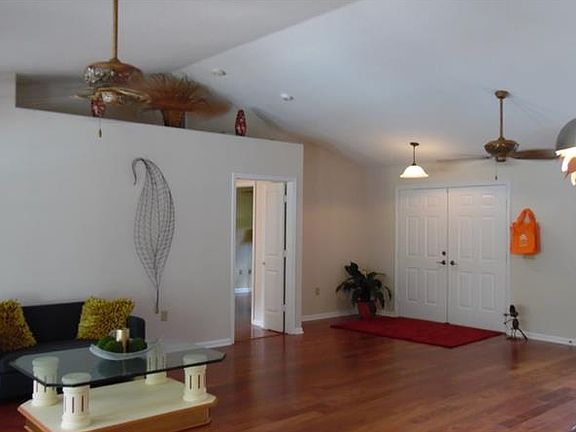 2nd image of 1884 Nabatoff St