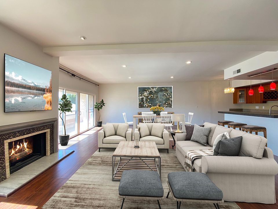 1st image of 5139 Balboa Blvd Unit 305