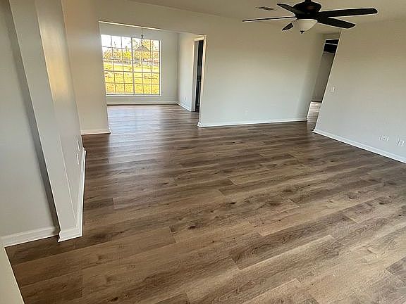 3rd image of 5135 Park St