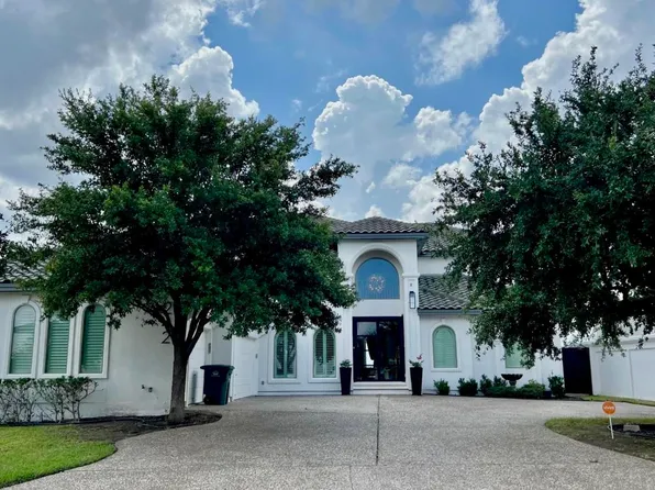 242 Lake Powell Dr, Laredo, TX 78041