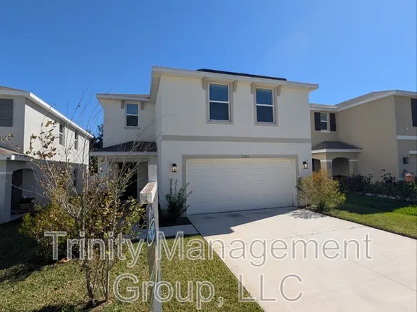 13686 Whiskey Daisy Dr, Dade City, FL 33525