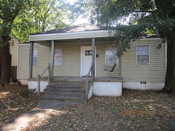 Nestled in Heart of Rosewood. Blocks from UAB and George War