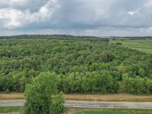 3584 Doerner Rd, Lynnville, IN 47619