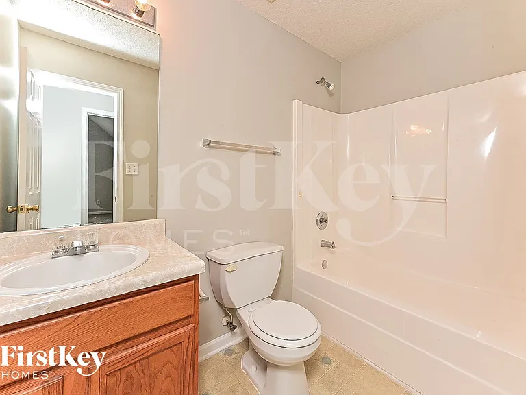161 Titan Rd — Photo 14