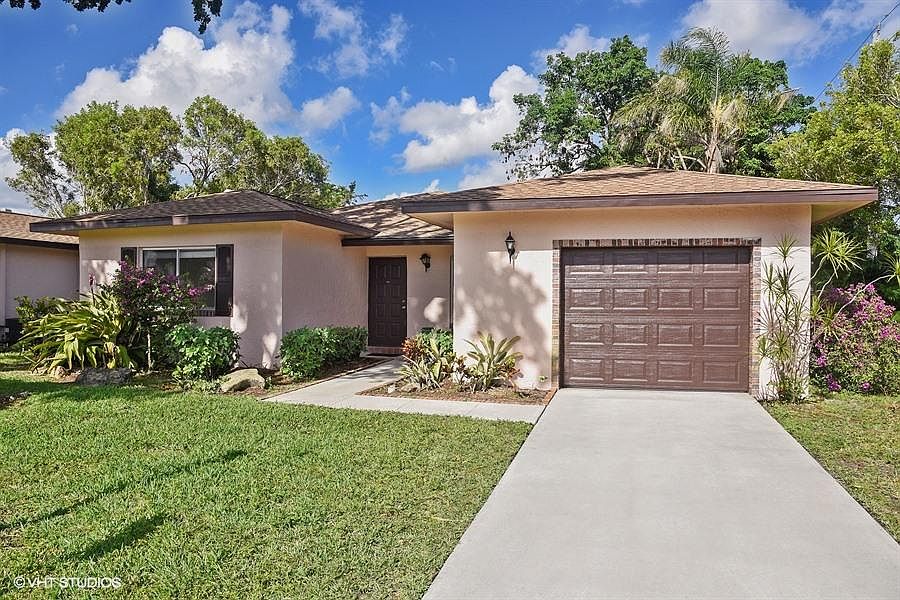 1st image of 14656 Bonaire Blvd #1
