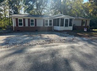 15621 Cooks Mill Rd, Lanexa, VA 23089