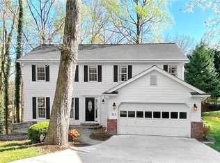 145 Camellia Ct, Roswell, GA 30076