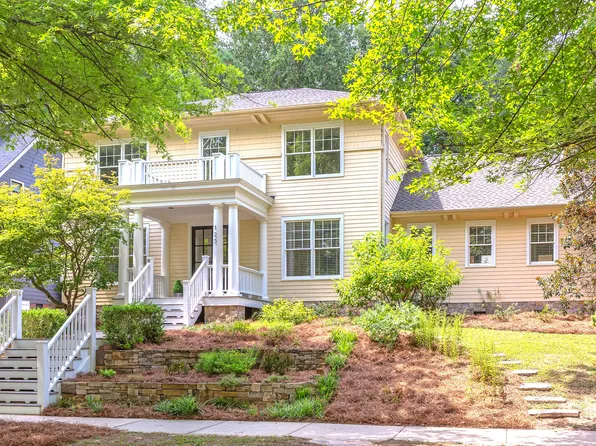 125 Graylyn Dr, Chapel Hill, NC 27516