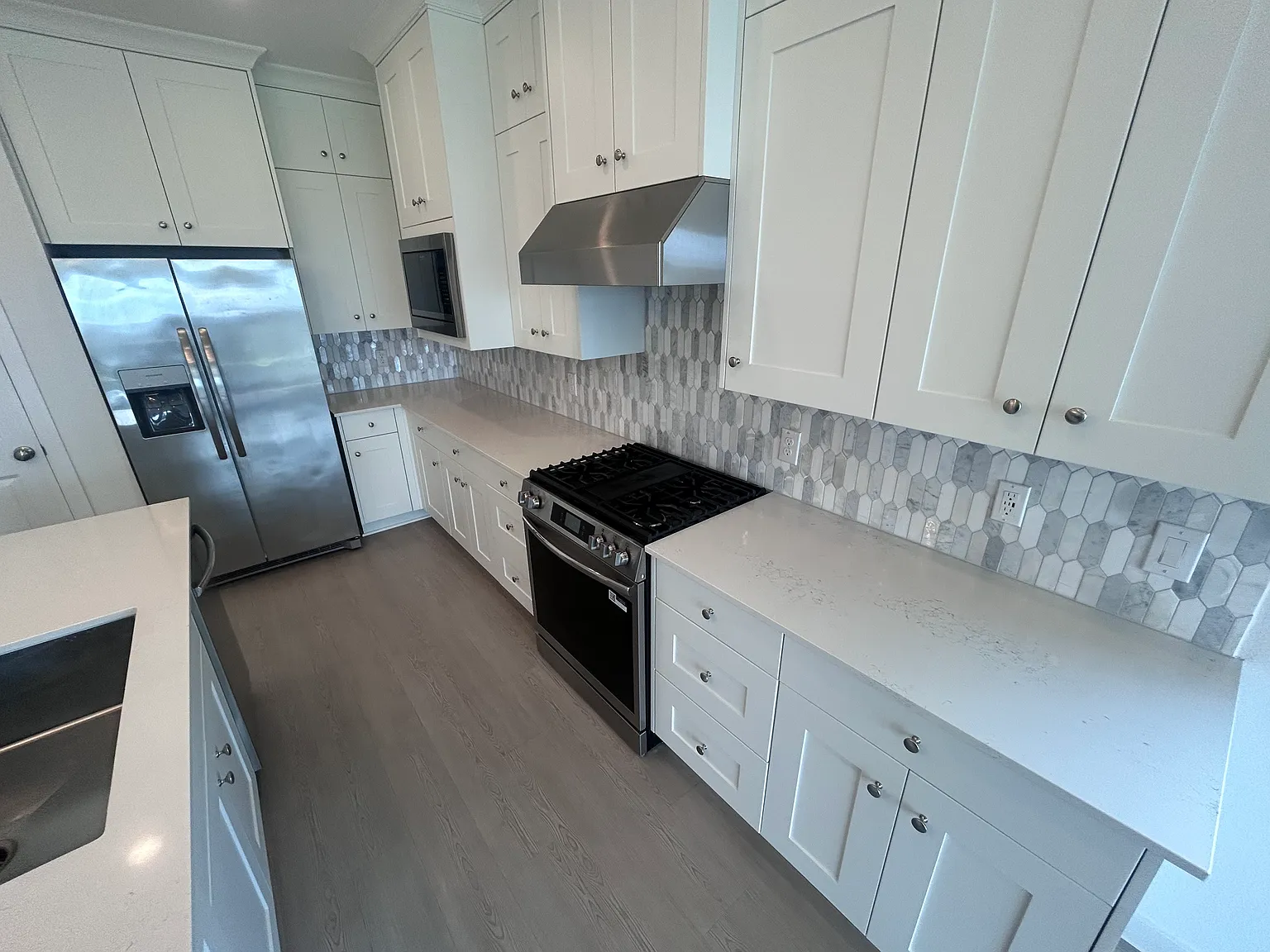 4 bed, 2410 sqft, $3,000 — Photo 4