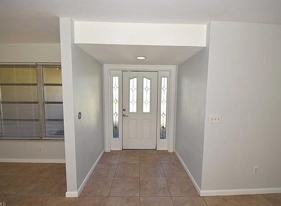 2nd image of 5663 Eichen Cir W