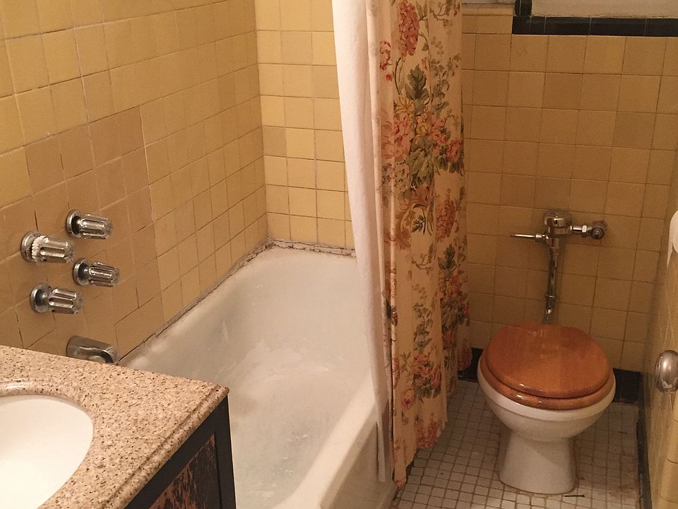 2nd image of 586 W 215th St #6A
