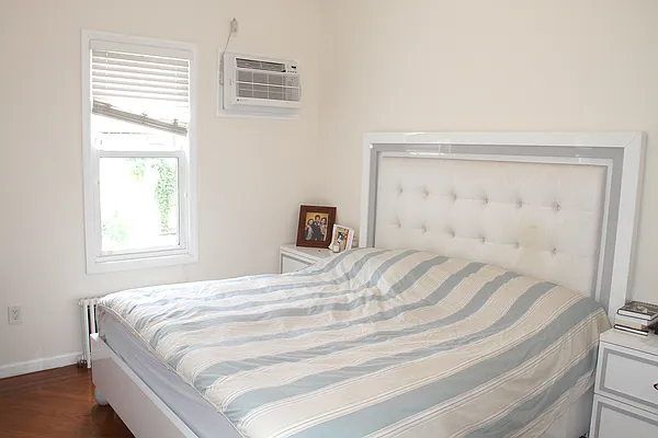 Rented by Douglas Elliman | media 32