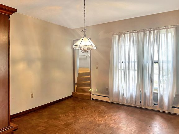 5th image of 303 W Market St
