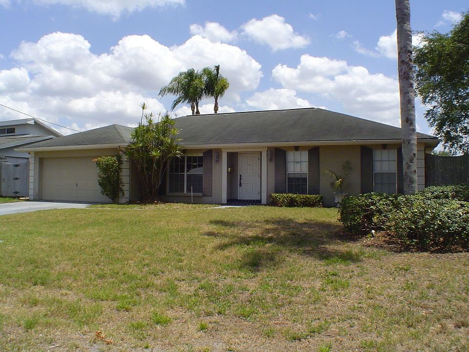 1st image of 3919 Fontainebleau Dr