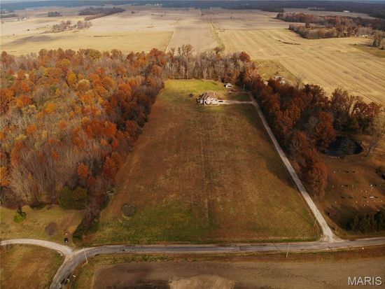1491 Burge Rd, Centralia, IL 62801