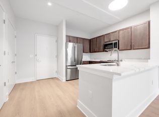 1 Center St #203, Clifton, NJ 07011