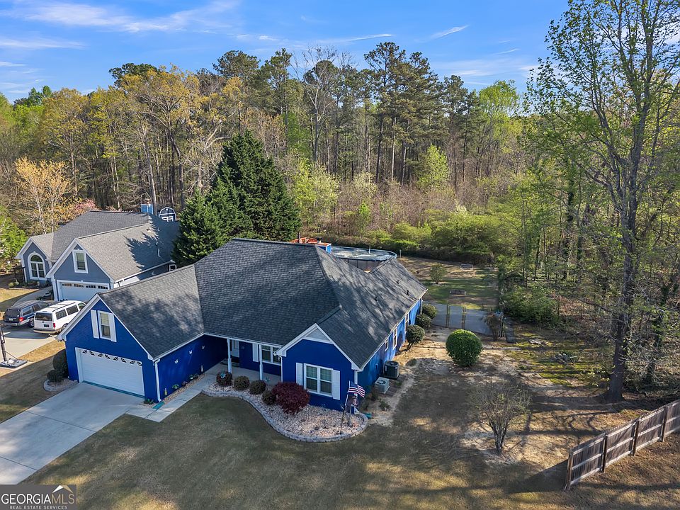 1st image of 6 Springcrest Trl