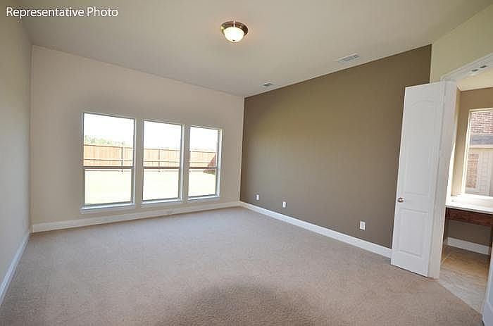 1st image of 621 Denton Creek Dr