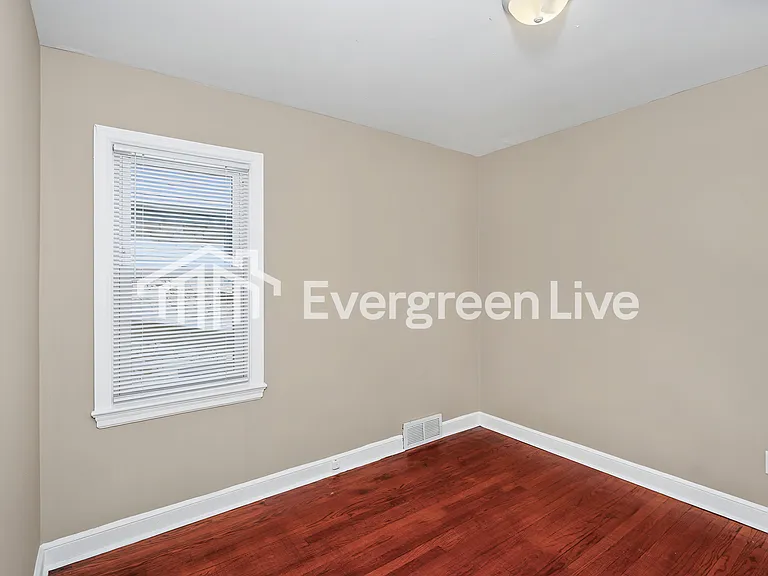 3202 N 53rd St #1 — Photo 13