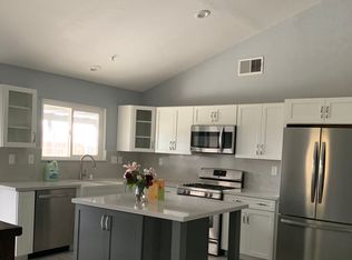 332 Apple Ave, Ventura, CA 93004