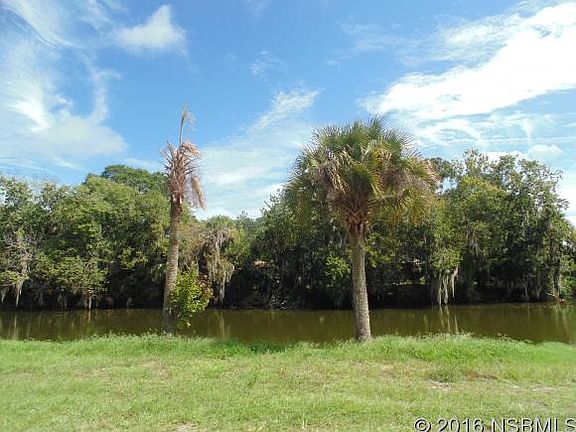 2nd image of 1914 Queen Palm Dr