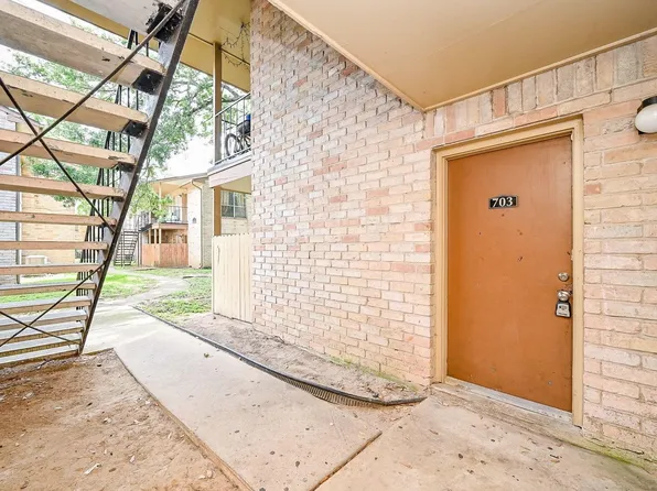 16303 Lyons School Rd APT 703, Spring, TX 77379