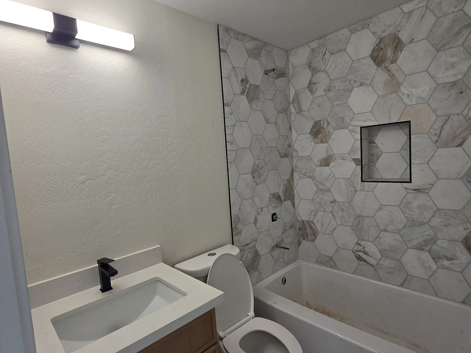 2 bed, 600 sqft, $1,350 — Photo 4