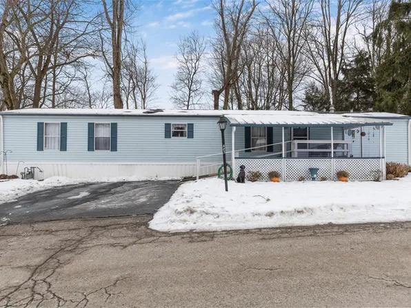 423 Perry Cir, Cranberry Township, PA 16066