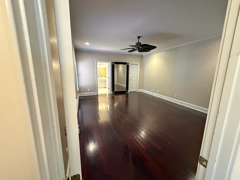 832 Shelter Cove Ct — Photo 15