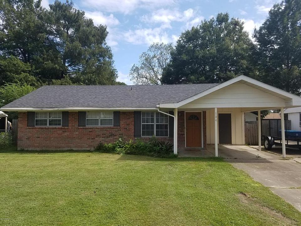 1st image of 104 Sorority Dr