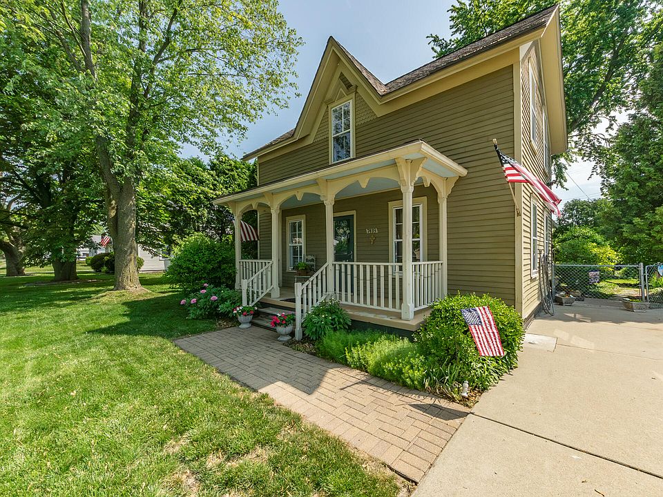 1st image of 7418 Arcola Ave