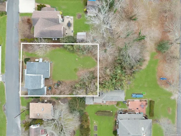 515 Third Street, New Suffolk, NY 11956