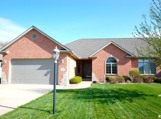 311 Garnet Dr, Morton, IL