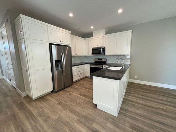 3rd image of 5521 T St
