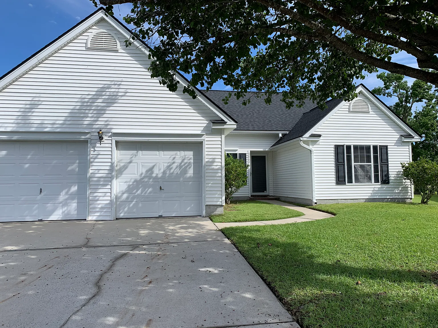 3 bed, 1651 sqft, $2,600 — Photo 1