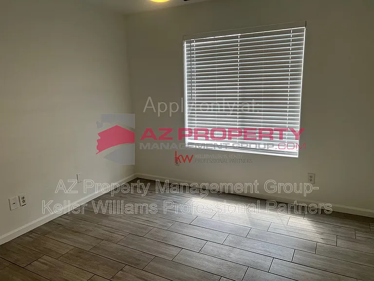 2447 S 80th Ln — Photo 12