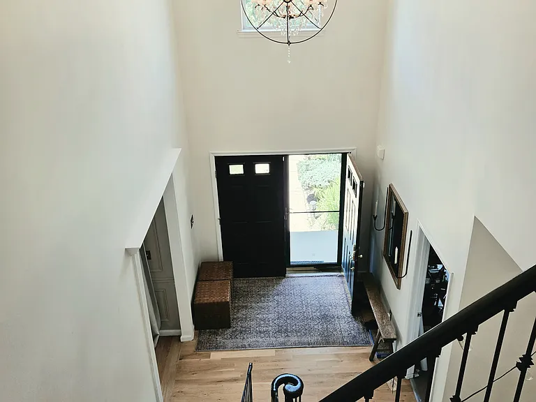34 Margaret Dr — Photo 4