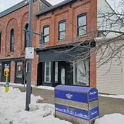 402 Front St — Photo 1