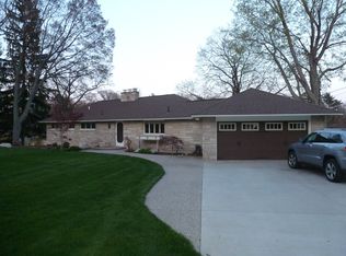 4230 Lin Nan Ln, Norton Shores, MI 49441