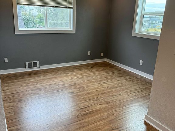 2nd image of 1308 12th Ave S APT 23