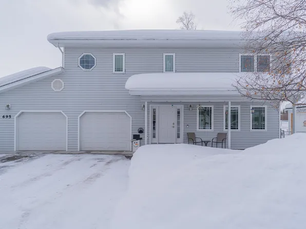 695 Audrey Dr, Fairbanks, AK 99709