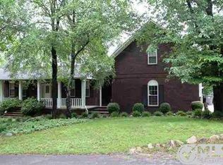 302 Davis Dr, Hot Springs, AR 71901