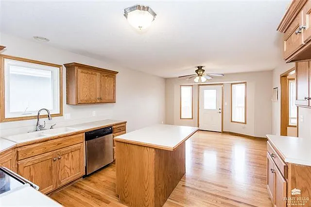 4193 Taneil Dr — Photo 6