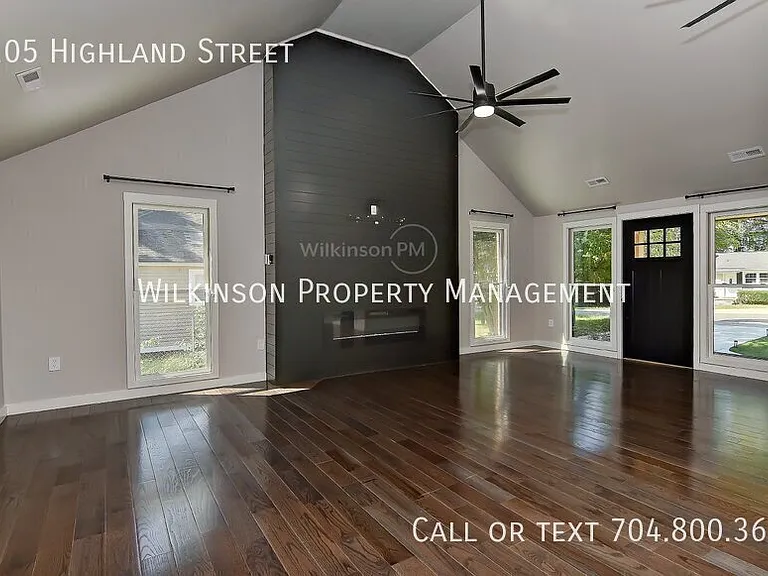 2105 Highland St — Photo 5