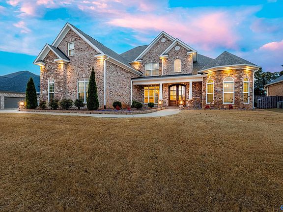 2nd image of 127 Towhee Way