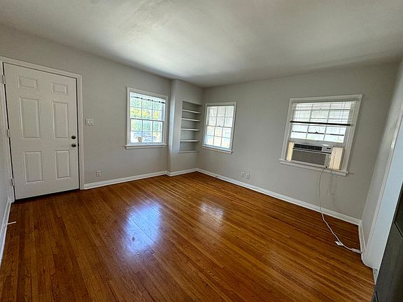 2nd image of 8951 Cynthia St #909