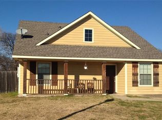 1725 Red Oak Ct, Denton, TX 76209