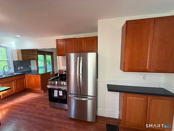5th image of 49 Forestville Avenue