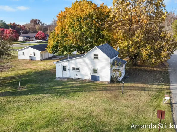 3212 Curtis Rd, Nashville, MI 49073